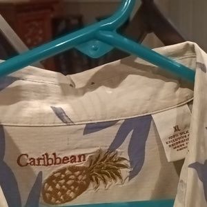 Caribbean 100% silk beige multi-colored foliage floral print short s/s Size XL